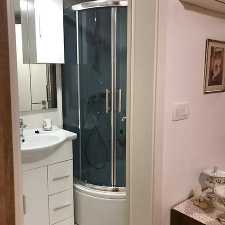 Mt70 Apartmán Lovran